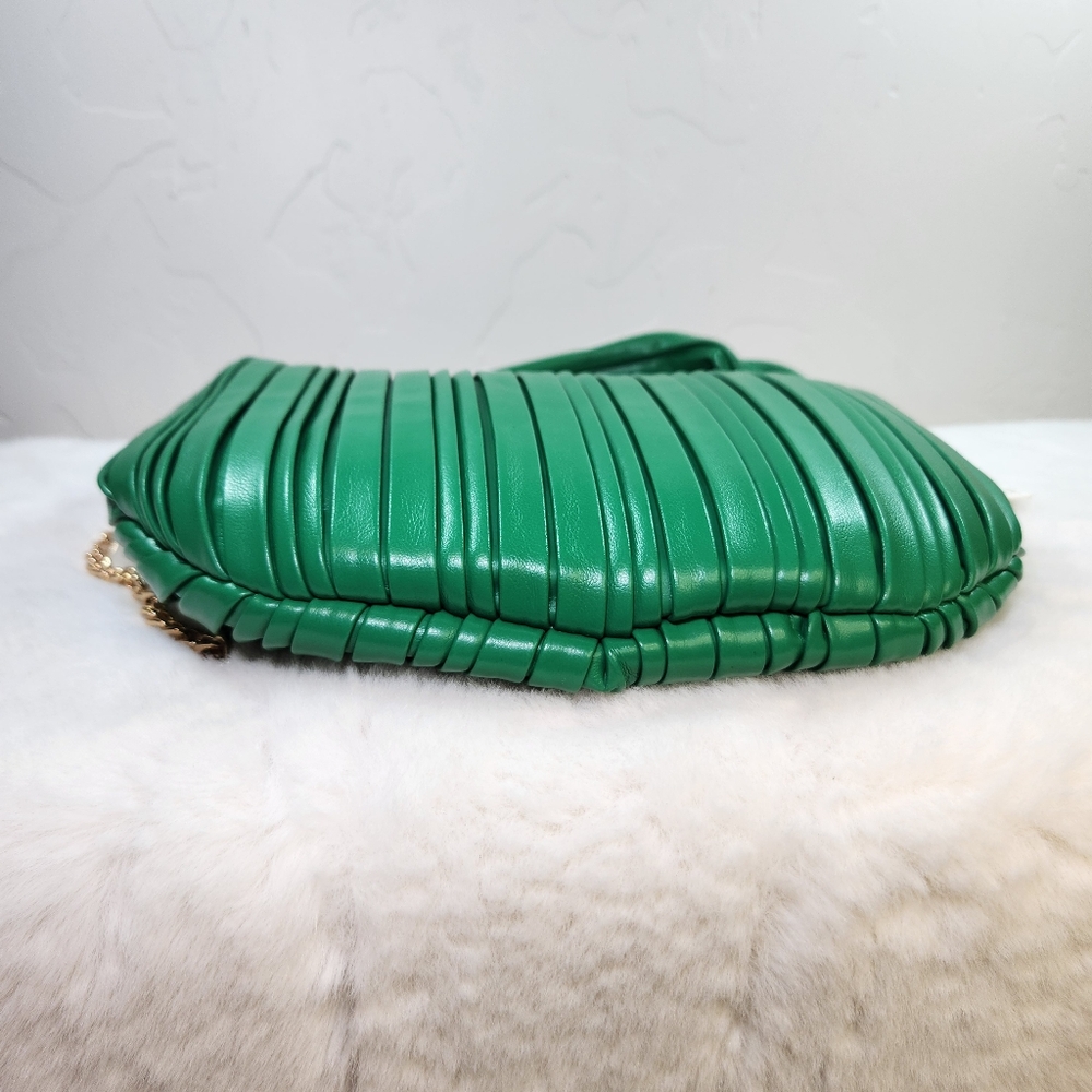 NWT Urban Expressions Pleated Knot Handle Bag | Green | Crossbody Chain - Picture 7 of 8